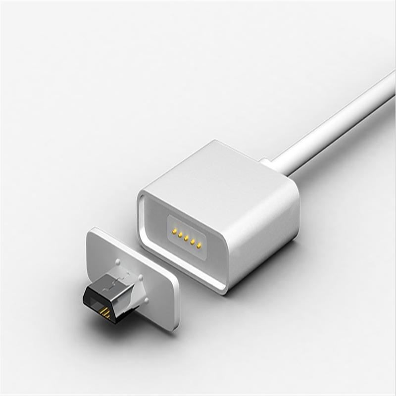 Robot magnetic charging connector