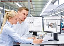 Pogo Pin Control Cabinet Lausn